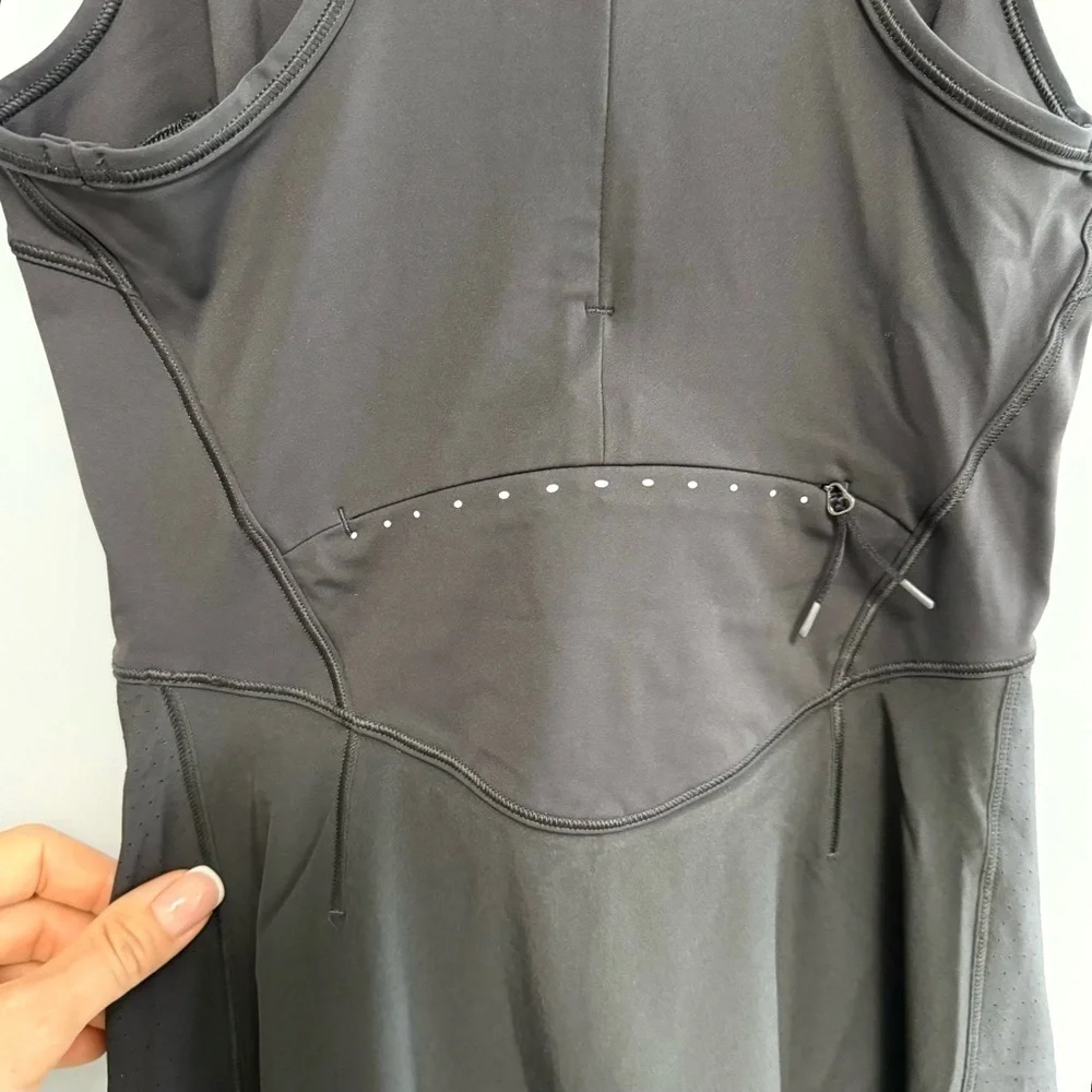NEW! NULUX Running Dress 8” LULULEMON, Size 2